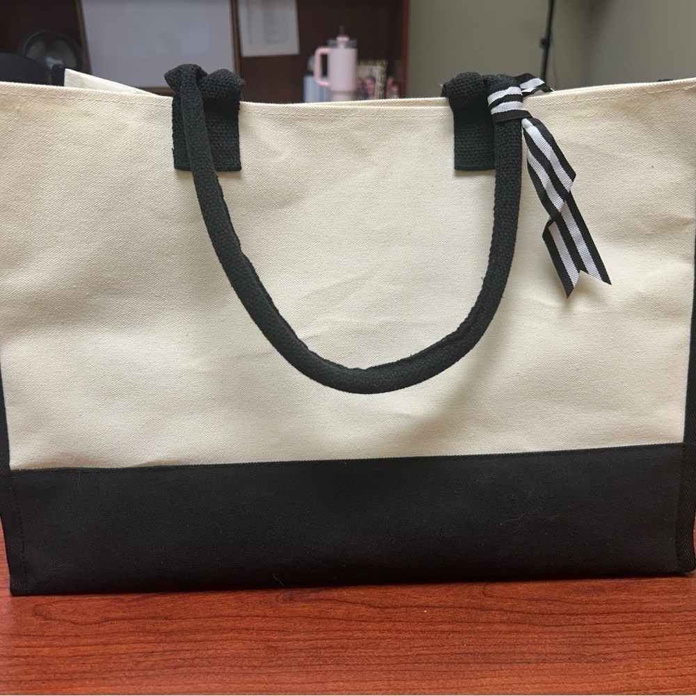 Black and Cream Tote Bag - Picture 2 of 4